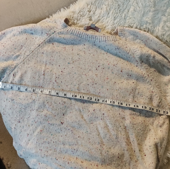 Loft Sweater Size M - Picture 2 of 4